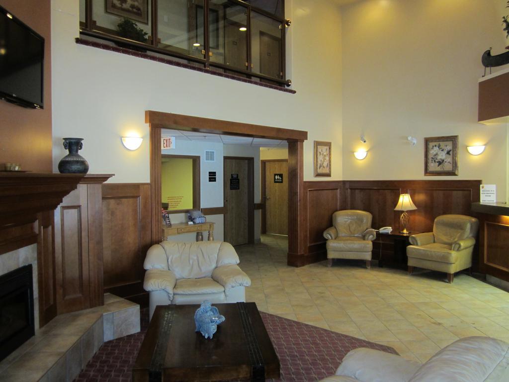 Super 8 By Wyndham Fort Nelson Bc Zewnętrze zdjęcie