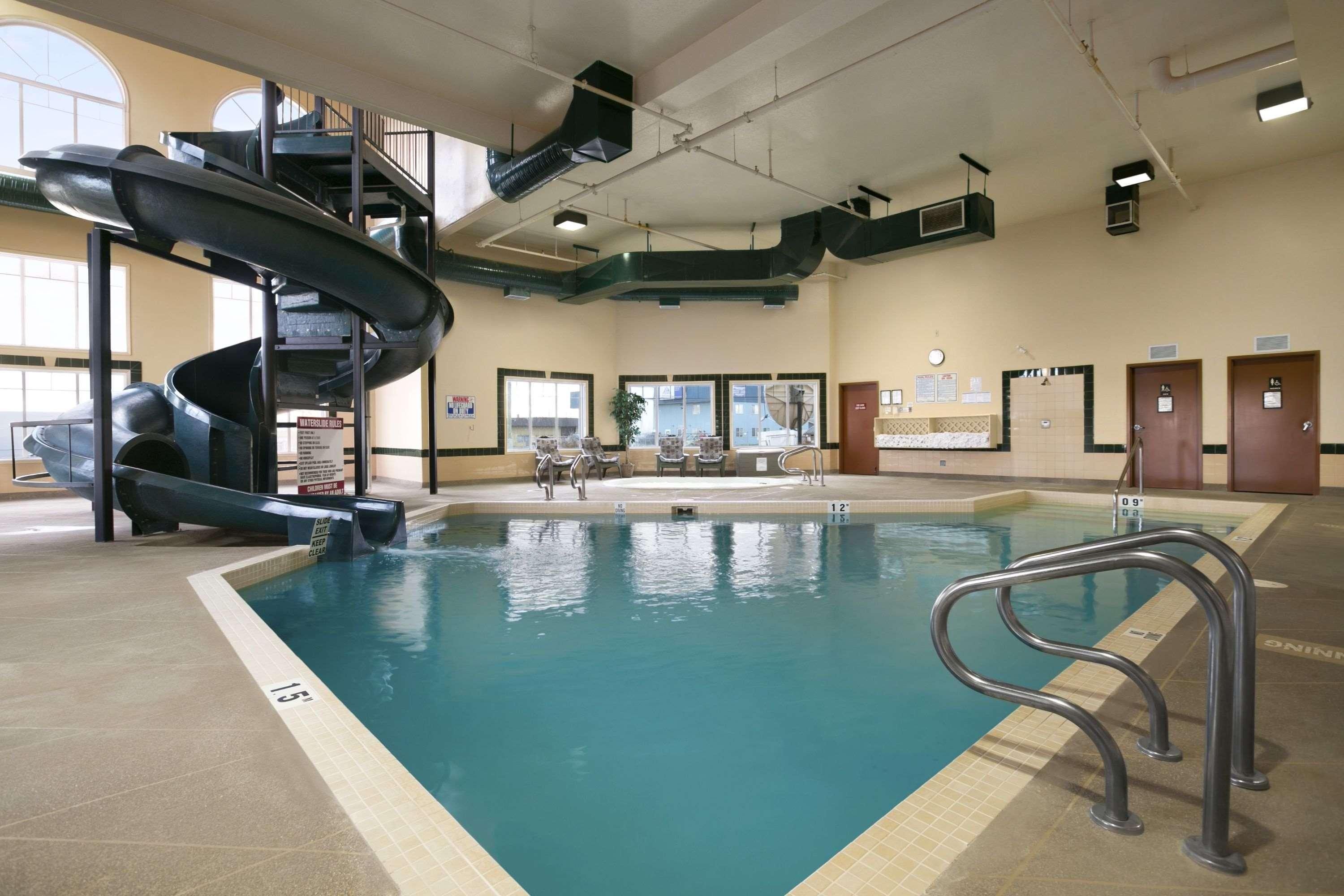 Super 8 By Wyndham Fort Nelson Bc Zewnętrze zdjęcie