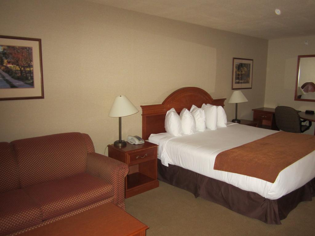 Super 8 By Wyndham Fort Nelson Bc Zewnętrze zdjęcie