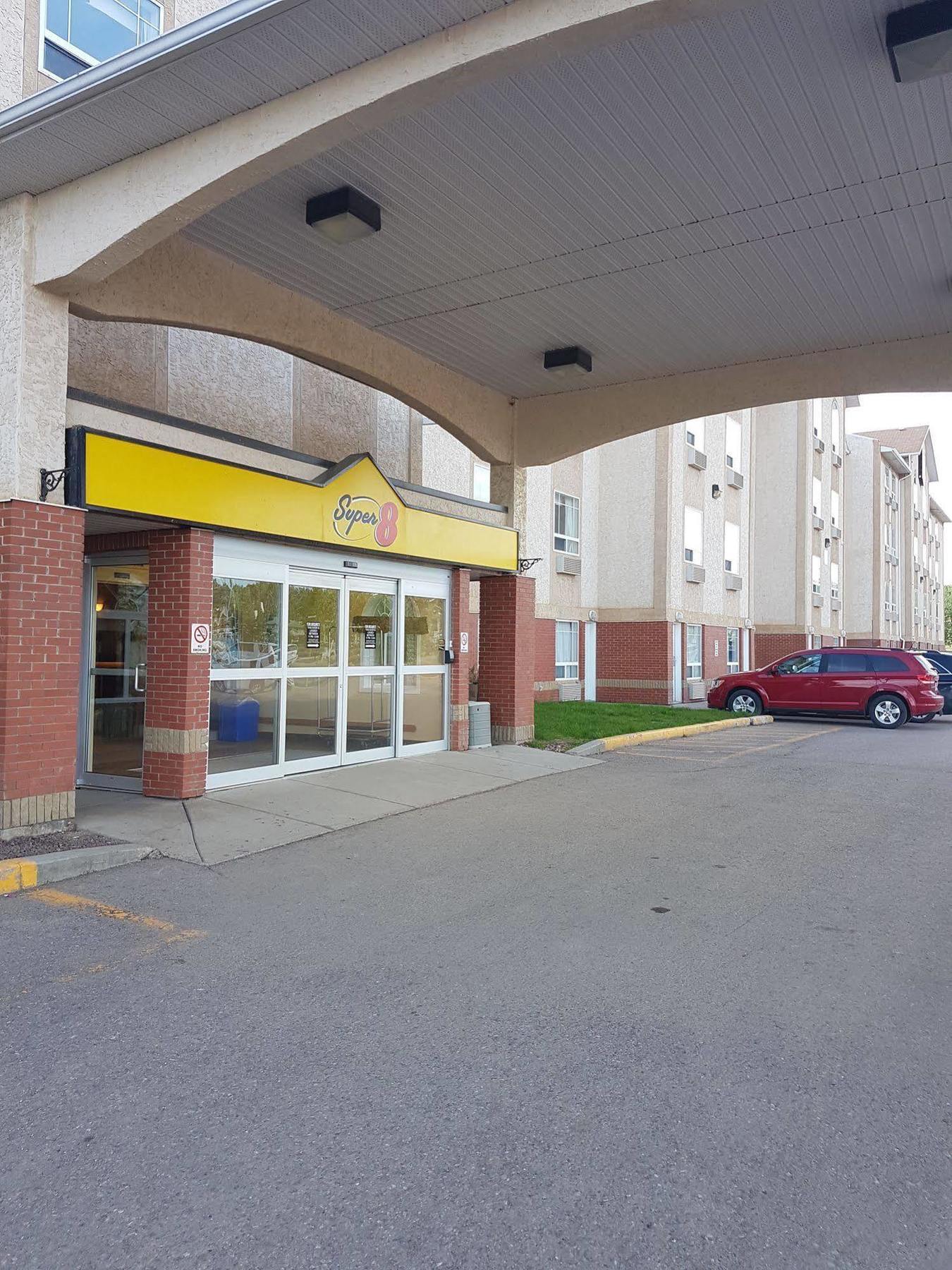 Super 8 By Wyndham Fort Nelson Bc Zewnętrze zdjęcie